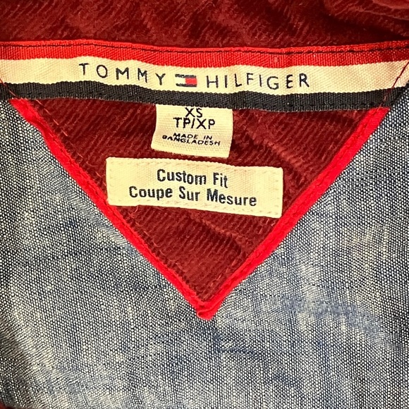 Tommy Hilfiger men’s size XS burgundy red Corduroy Shirt - Picture 2 of 15